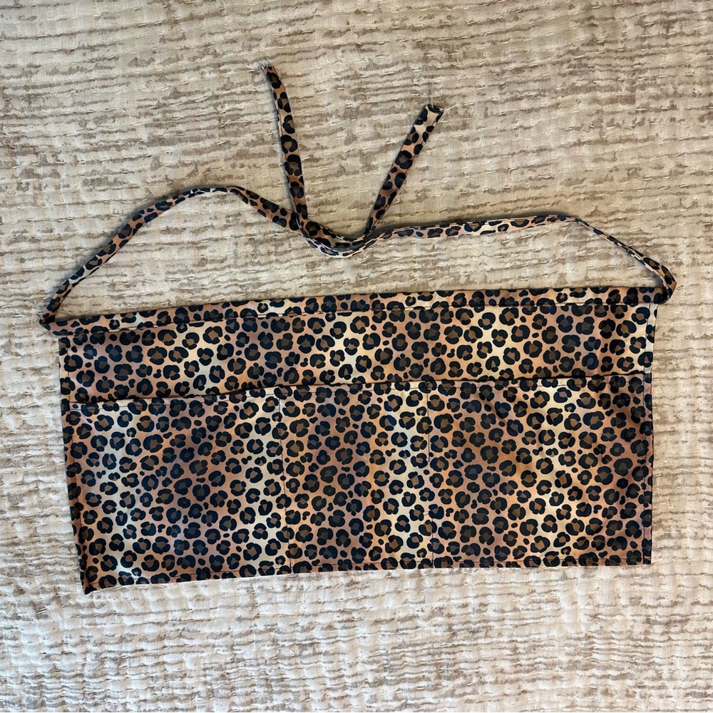 Leopard Server Apron